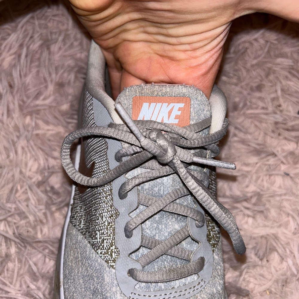 Women’s sneakers